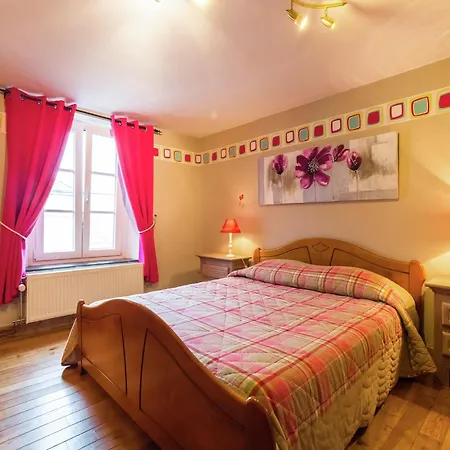 Scenic Retreat In Gimnee, Cleaning Included Сasa de vacaciones